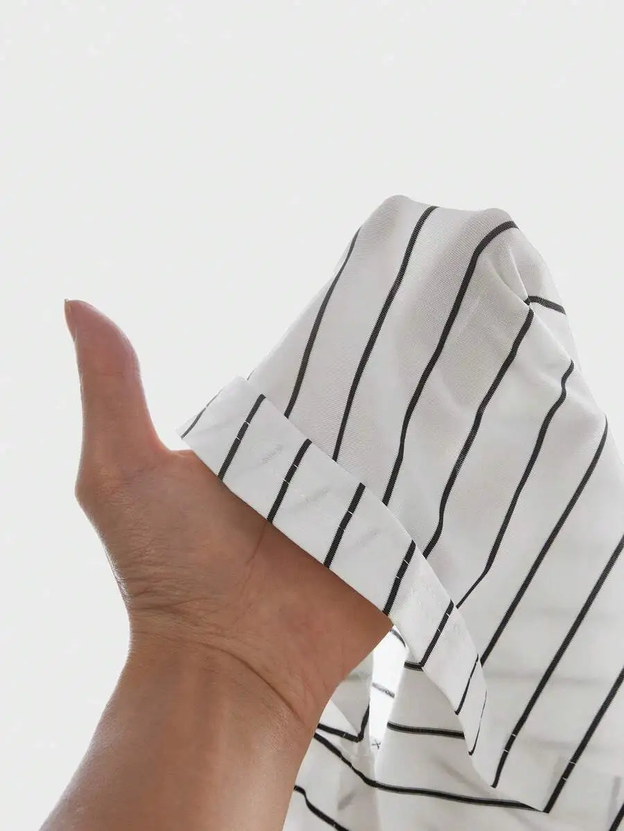 Men's White Black Vertical Stripe Graphic Tee, Casual Streetwear Style